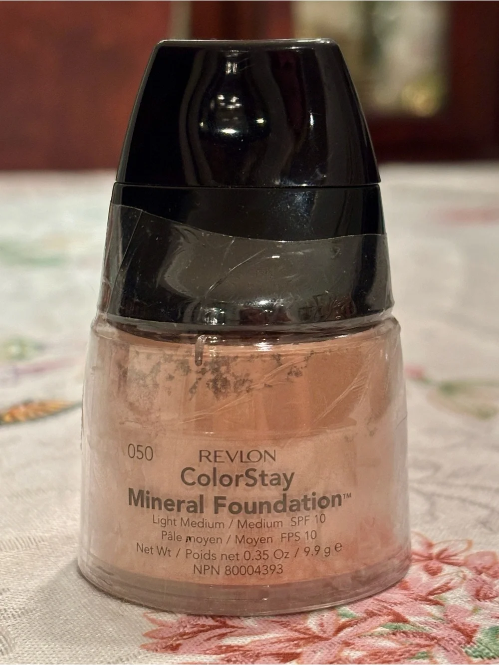 REVLON ColorStay Mineral Foundation Light Medium SPF10 Loose Powder 050 Sealed